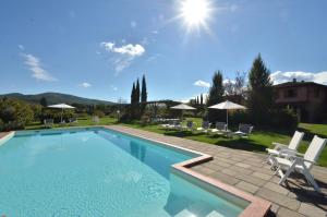 Bazén v ubytovaní Villa Bellaria alebo v jeho blízkosti