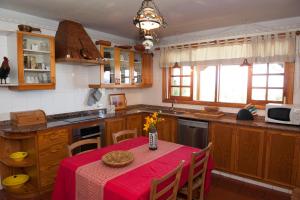 Η κουζίνα ή μικρή κουζίνα στο Finca Los Pajares