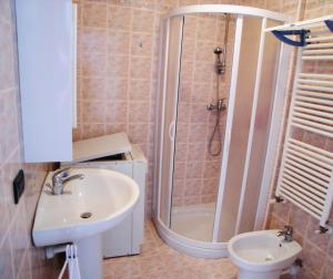 A bathroom at Alessia