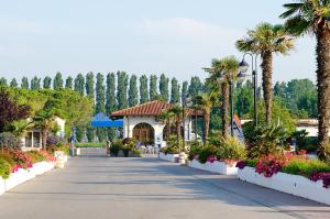 Zahrada ubytování Villaggio San Francesco - Adria Holiday Mobile Homes