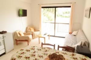 Gallery image of Kissonerga beach apartment in Paphos