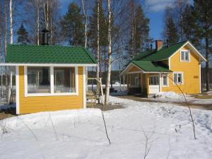 Photo de la galerie de l'établissement Mäkelän Lomatuvat Cottages, à Korkeakoski
