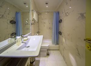 
Een badkamer bij Tskaltubo Spa Resort
