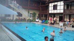 Bazén v ubytování Senesothxuene Hotel nebo v jeho okolí