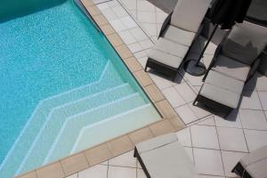 A piscina em ou perto de Tides Hotel
