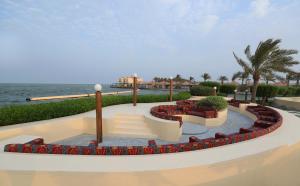 Afbeelding uit fotogalerij van AlBander Hotel & Resort in Sitrah