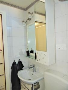 Koupelna v ubytování Apartment Taja, cijela kuća i vrt samo za vas