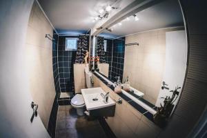 Kúpeľňa v ubytovaní Villa Galanis by the sea + 22 fotografií