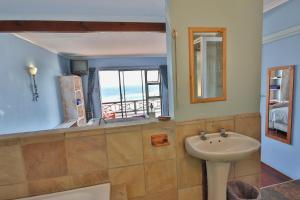 Ένα μπάνιο στο Oyster Bay Beach Lodge +46 φωτογραφίες