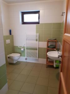 Koupelna v ubytování Privat Bartky + 36 fotografií