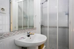 A bathroom at weforyou near the beach TWO bedrooms in Pueblo Evita