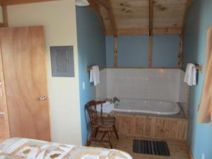 Gallery image of Chalets Nature Océan in Perce