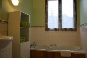 Gallery image of Les Eaux Tranquilles in Belvianes-et-Cavirac +43 photos
