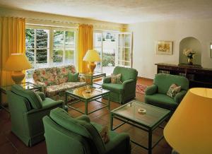 A seating area at Hotel Seehof
