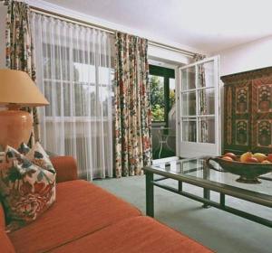 A seating area at Hotel Seehof