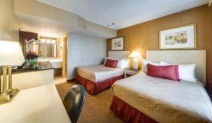 Легло или легла в стая в Monte Carlo Inn Toronto West Suites