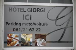 Certifikát, hodnocení, plakát nebo jiný dokument vystavený v ubytování Hotel Giorgi et logements insolites-jacuzzi privé