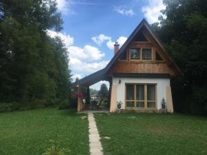 Vonkajšia záhrada v ubytovaní Domek u Mikołaja