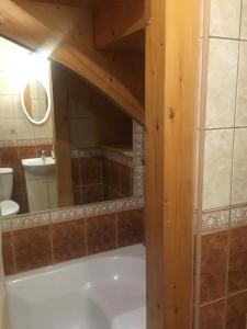 Kúpeľňa v ubytovaní Domek u Mikołaja