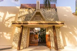 Gallery image of Coral Maya Stay Suites in Puerto Aventuras