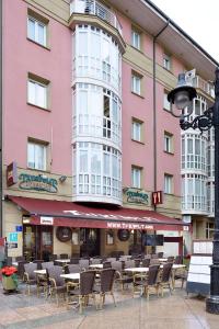 Gallery image of Pensi&oacute;n Txiki Polit in Zarautz