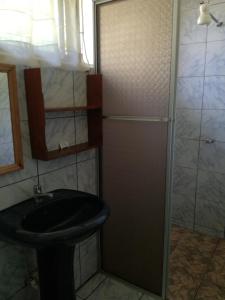Ένα μπάνιο στο Hotel Margarita Sierpe