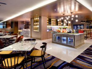 Restoran atau tempat makan lain di Pullman Kuala Lumpur City Centre Hotel & Residences