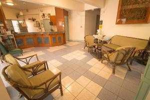 Posezení v ubytování Baansilp Hotel