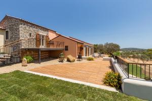 Clădirea în care este situat/ăpensiunea agroturistică