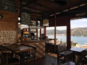 Gallery image of El Camino Hostel & Pub in Fethiye