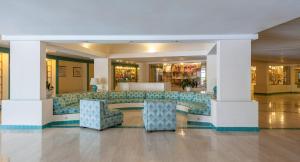 Posezení v ubytování Hotel Torre Oliva