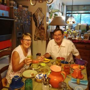 Jedlo v ubytovaní bed & breakfast alebo blízkom okolí