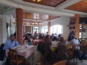 Restaurace v ubytování Elikonio