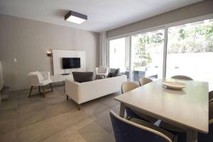 Μια τηλεόραση ή/και κέντρο ψυχαγωγίας στο Duplex de Lujo