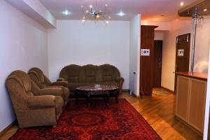 Predel za sedenje v nastanitvi MGA Hostel & Tours
