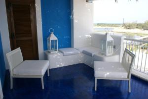 A seating area at Argonauti Residence