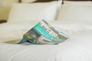 Postel nebo postele na pokoji v ubytování An Chúirt Hotel, Gweedore, Donegal
