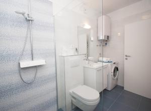 Kúpeľňa v ubytovaní Apartment Mia + 18 fotografií