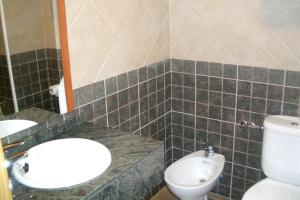 A bathroom at Hotel Sant Roc