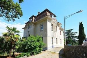 Fotografia z galérie ubytovania Villa Pelda Apartment, sea view, parking, pet friendly v destinácii Opatija