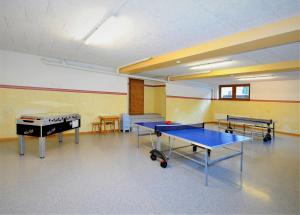 Stolný tenis v ubytovaní Appartement Berghof alebo v jeho okolí