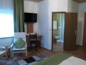 Postel nebo postele na pokoji v ubytování Hotel Smart-Inn
