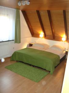 Postel nebo postele na pokoji v ubytování Hotel Smart-Inn