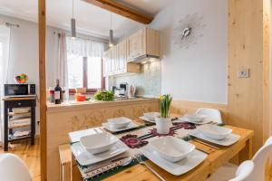 Kuchyňa alebo kuchynka v ubytovaní Apartament Marmurki Zakopane