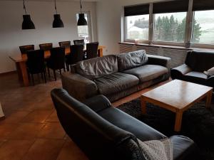 Oleskelutila majoituspaikassa An attractive apartment in Gerolstein
