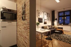 Kuchnia lub aneks kuchenny w obiekcie BRACKA 15 - Main Square Apartments by MINT APARTMENT