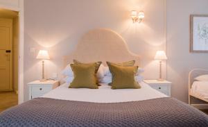 Cama o camas de una habitación en Moorhill House Bed & Breakfast