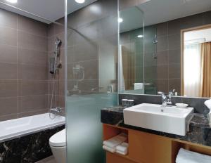 Koupelna v ubytování ON City Hotel