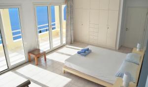 Gallery image of Villa Alibertini in Agios Gordios +25 photos
