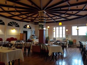 Restaurace v ubytování Hotel Bar Restaurant Saint Paul